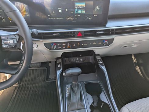 Used 2026 Kia Sorento EX image 13