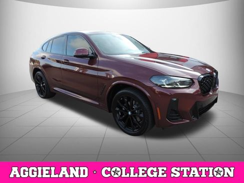 Used 2025 BMW X4 xDrive30i w/ Premium Package AWD/4WD image 3
