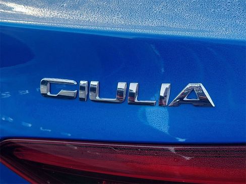 Used 2022 Alfa Romeo Giulia Veloce image 10