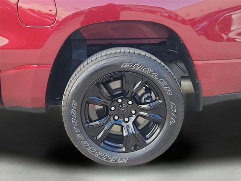 Used 2023 RAM 1500 Laramie AWD/4WD image 32