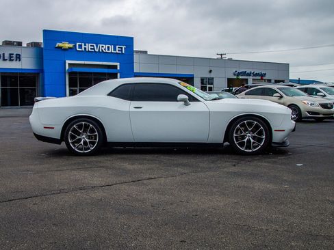 Used 2023 Dodge Challenger GT RWD image 8