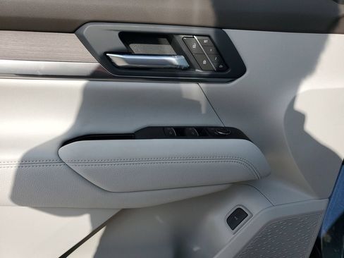New 2026 GMC Terrain Denali AWD/4WD image 17