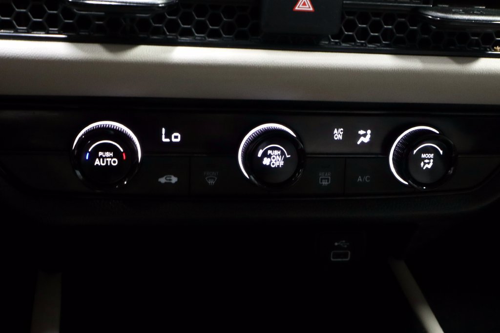Used 2024 Honda HR-V LX image 29