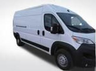 Used 2024 RAM ProMaster 2500 w/ Convenience Group FWD video 2