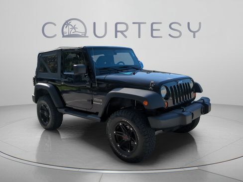 Used 2012 Jeep Wrangler Sport AWD/4WD image 9