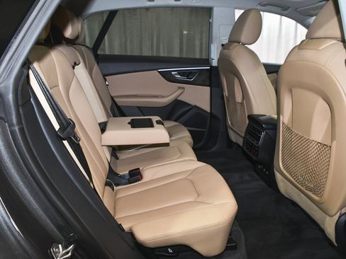 Used 2021 Audi Q8 Premium Plus w/ Premium Plus Package image 71