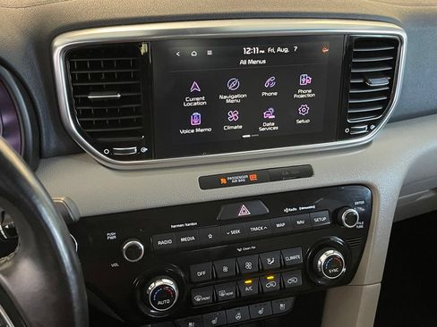 Used 2022 Kia Sportage EX w/ EX Technology Package FWD image 18