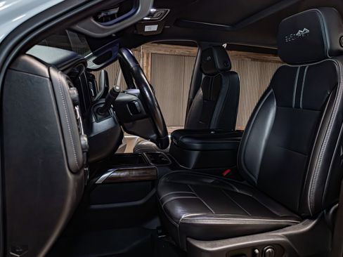 Used 2021 Chevrolet Silverado 3500 High Country image 22