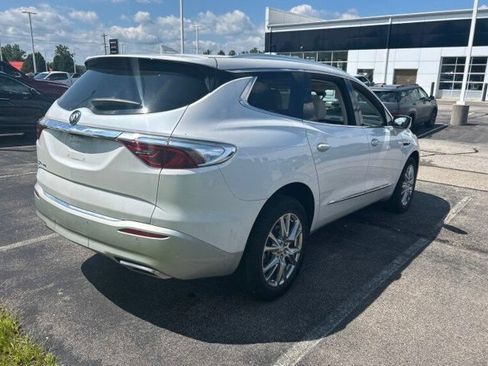Used 2023 Buick Enclave Essence w/ Experience Buick Package AWD/4WD image 9