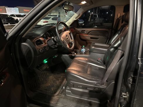 Used 2012 Chevrolet Tahoe LT image 6