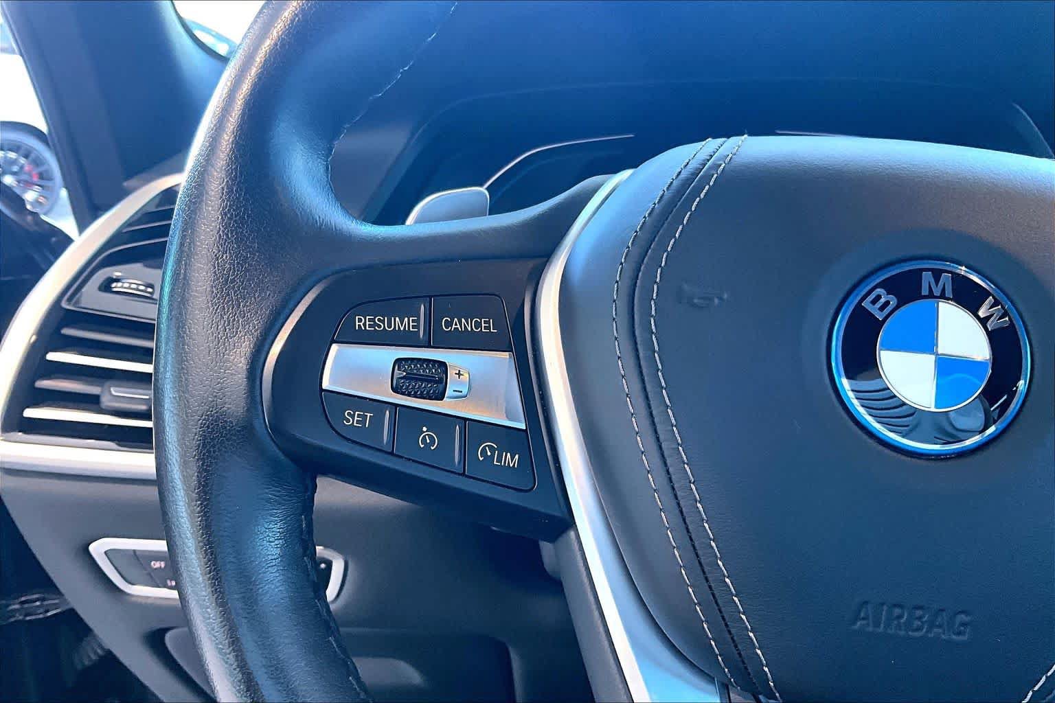 Used 2022 BMW X5 xDrive45e w/ Luxury Seating Package AWD/4WD image 16