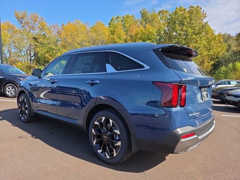 New 2026 Kia Sorento EX w/ EX Premium Package image 3