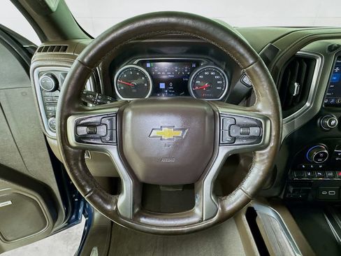 Used 2020 Chevrolet Silverado 2500 LTZ w/ LTZ Premium Package AWD/4WD image 9