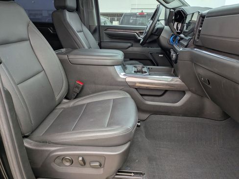 Used 2024 Chevrolet Silverado 2500 LTZ w/ LTZ Plus Package image 26