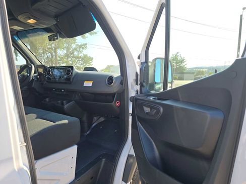 Used 2026 Mercedes-Benz Sprinter 2500 image 10