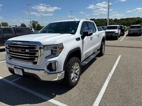 Used 2020 GMC Sierra 1500 SLT w/ SLT Premium Plus Package AWD/4WD image 2
