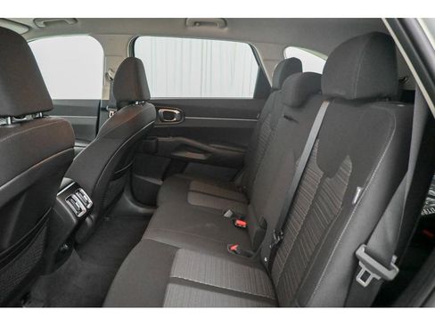 New 2026 Kia Sorento LX image 12