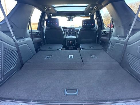 Used 2025 GMC Yukon Denali Ultimate w/ LPO, Floor Liner Package image 62