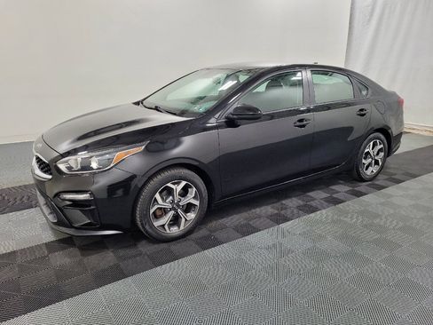 Used 2019 Kia Forte LXS FWD image 2