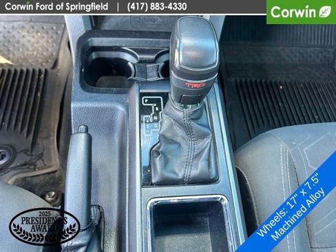 Used 2018 Toyota Tacoma TRD Sport w/ Technology Package AWD/4WD image 15
