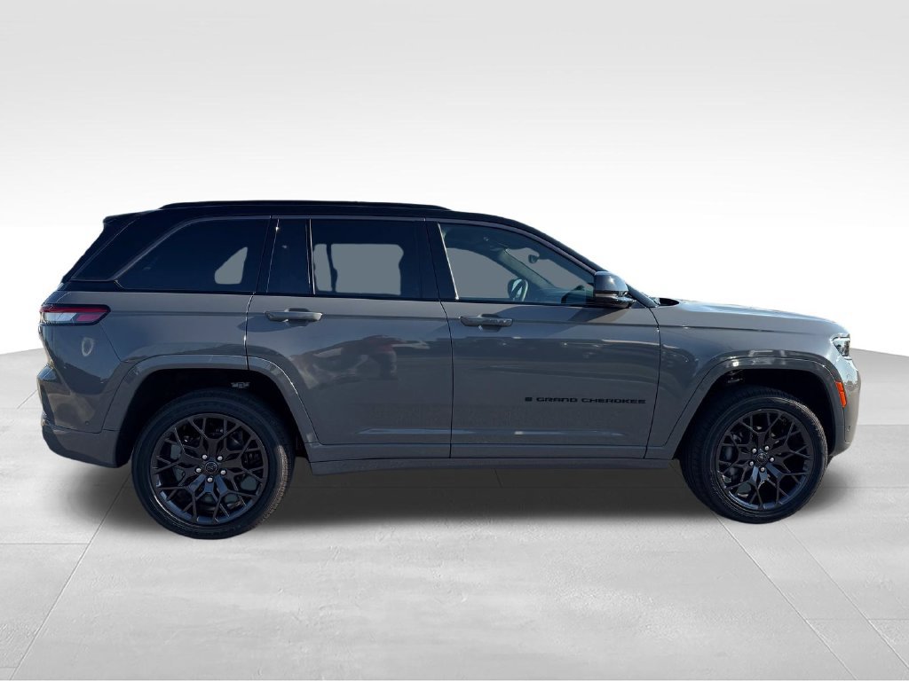 New 2027 Jeep Grand Cherokee Summit AWD/4WD image 29