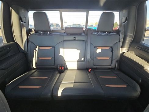 Used 2024 GMC Sierra 2500 AT4 w/ AT4 Premium Plus Package image 25
