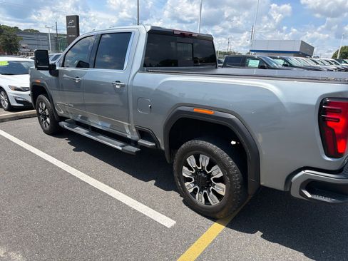 Certified 2025 GMC Sierra 2500 Denali w/ Denali Reserve Package AWD/4WD image 5