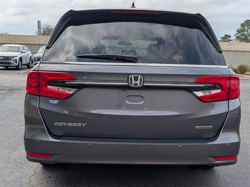Used 2021 Honda Odyssey Touring image 5