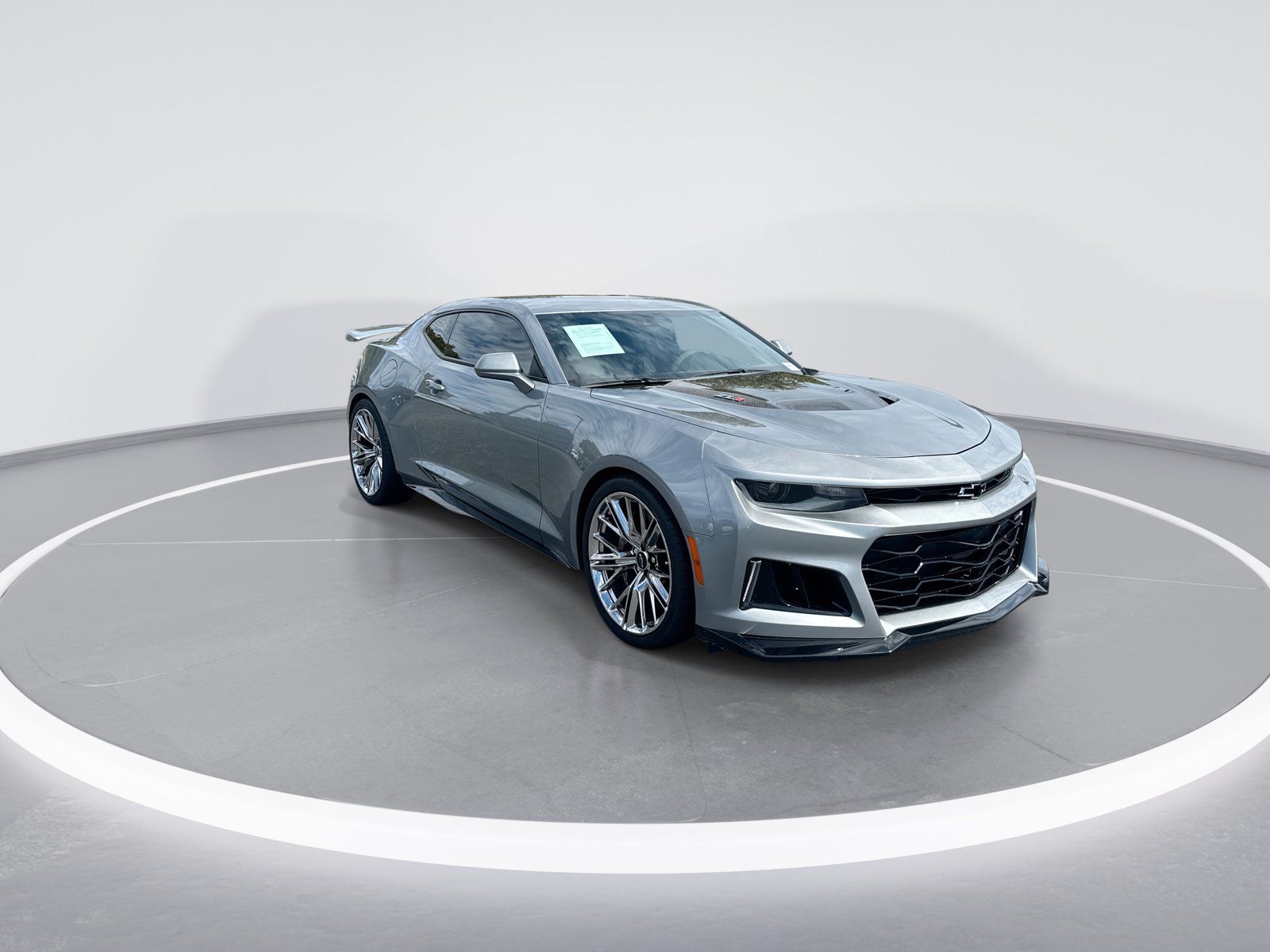 Used 2023 Chevrolet Camaro ZL1 RWD image 2