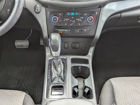 Used 2019 Ford Escape SE FWD image 19