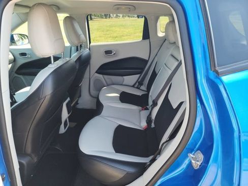 Used 2019 Jeep Compass Latitude w/ Safety & Security Group FWD image 10