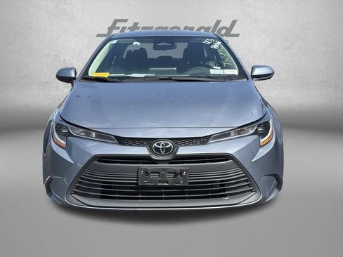 Used 2023 Toyota Corolla LE FWD image 2