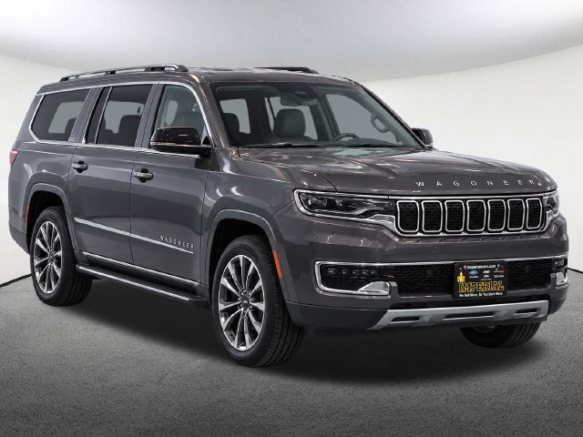 Used 2024 Jeep Wagoneer L Series III w/ Premium Group I AWD/4WD image 2