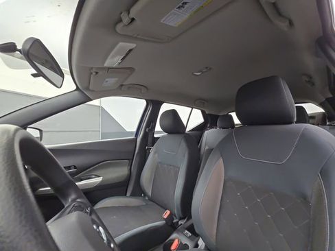 Used 2019 Nissan Kicks SV FWD image 22