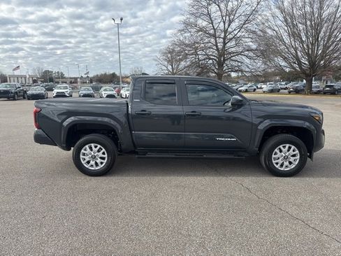 Used 2024 Toyota Tacoma SR5 image 6