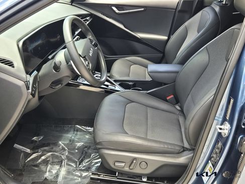 Certified 2024 Kia Niro Wind FWD image 10