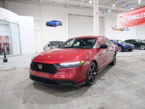 Used 2023 Honda Accord Sport image 4
