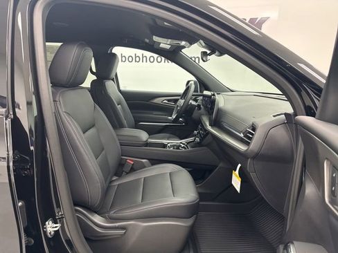 New 2026 Chevrolet Traverse LT w/ Midnight/Sport Edition FWD image 31