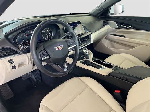 Used 2023 Cadillac CT4 Luxury w/ Sun And Sound Package image 9