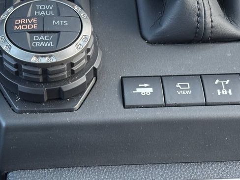Used 2025 Toyota 4Runner TRD Off-Road Premium w/ Tow Technology Package AWD/4WD image 32