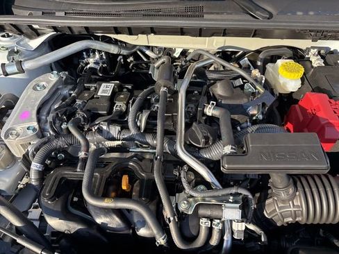 New 2025 Nissan Sentra SR image 22