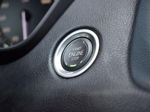 Used 2019 Cadillac XT4 Sport FWD image 23