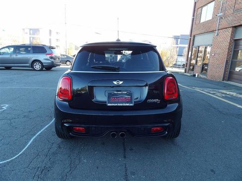Used 2015 MINI Cooper S image 4