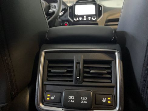 Used 2024 Subaru Forester Touring AWD/4WD image 9