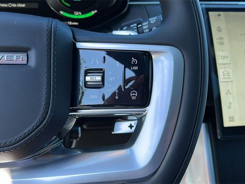 New 2025 Land Rover Range Rover SE image 13