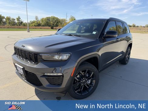 New 2025 Jeep Grand Cherokee Limited image 1