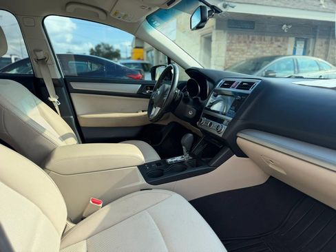 Used 2015 Subaru Outback 2.5i Premium AWD/4WD image 34