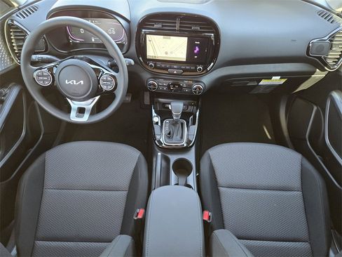 New 2025 Kia Soul S image 18