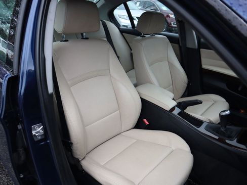 Used 2011 BMW 328i Sedan RWD image 17