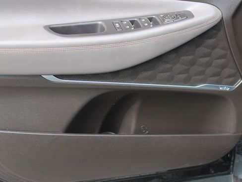 Used 2020 Hyundai Santa Fe Limited image 11